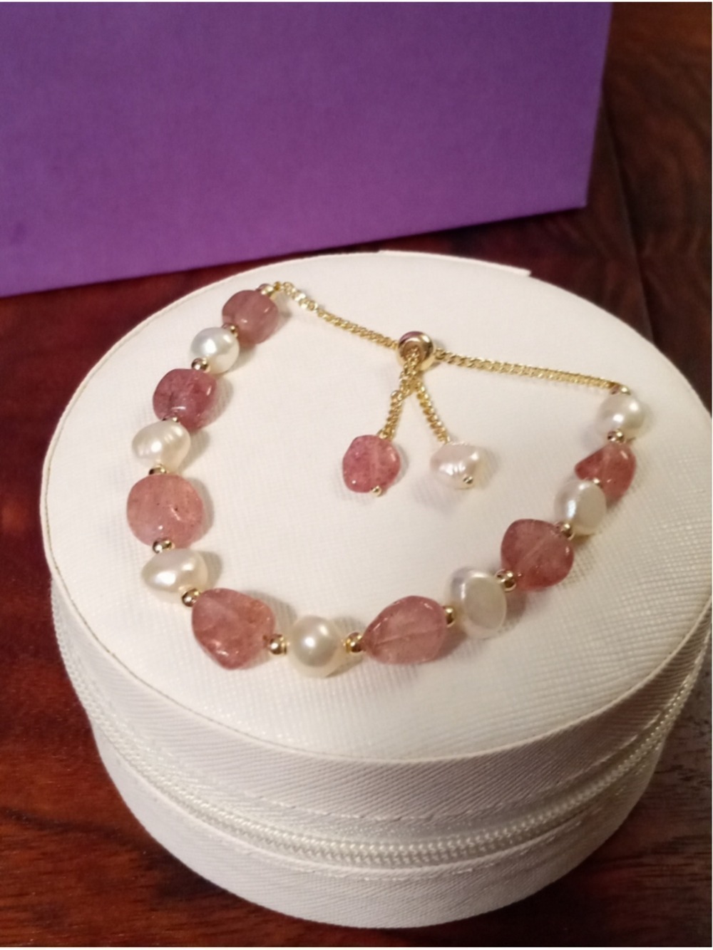 NWT Pearl And Strawberry Quartz Bracelet With Jewelry Travel Case, Gift-To-Go - Picture 3 of 8